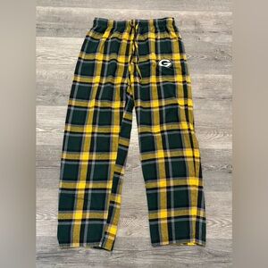 Green Bay Packers Team Apparel Plaid Lounge Pajama Pants. Men 34 by 28 inches